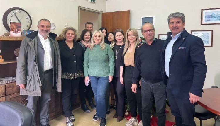 Εθιμοτυπική συνάντηση της «ΦΙΛΟΞΕΝΙΑΣ» με την Περιφερειακή Υπηρεσία Τουρισμού Κρήτης 3 Εθιμοτυπική συνάντηση της «ΦΙΛΟΞΕΝΙΑΣ» με την Περιφερειακή Υπηρεσία Τουρισμού Κρήτης