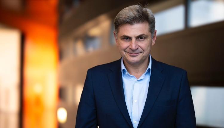 Νικόλας Φαραντούρης