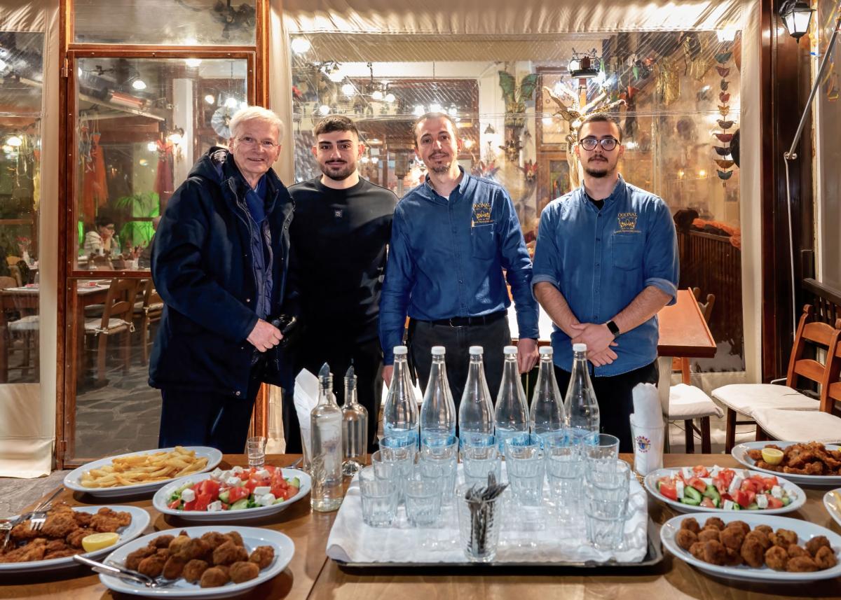 Με μαντινάδες και κρητικές καντάδες άνοιξε η αυλαία της κορύφωσης του Ρεθεμνιώτικου Καρναβαλιού 7 Με μαντινάδες και κρητικές καντάδες άνοιξε η αυλαία της κορύφωσης του Ρεθεμνιώτικου Καρναβαλιού