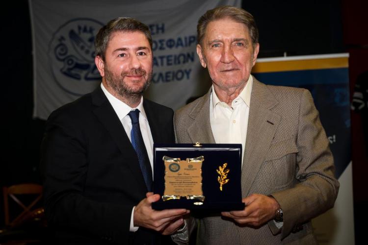 Ηράκλειο – “Ο αθλητισμός ενώνει”: Στην κοπή πίτας της ΕΠΣΗ ο Γιάννης Βρούτσης και ο Νίκος Ανδρουλάκης (φωτο)