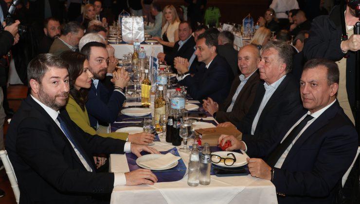 Ηράκλειο – “Ο αθλητισμός ενώνει”: Στην κοπή πίτας της ΕΠΣΗ ο Γιάννης Βρούτσης και ο Νίκος Ανδρουλάκης (φωτο)