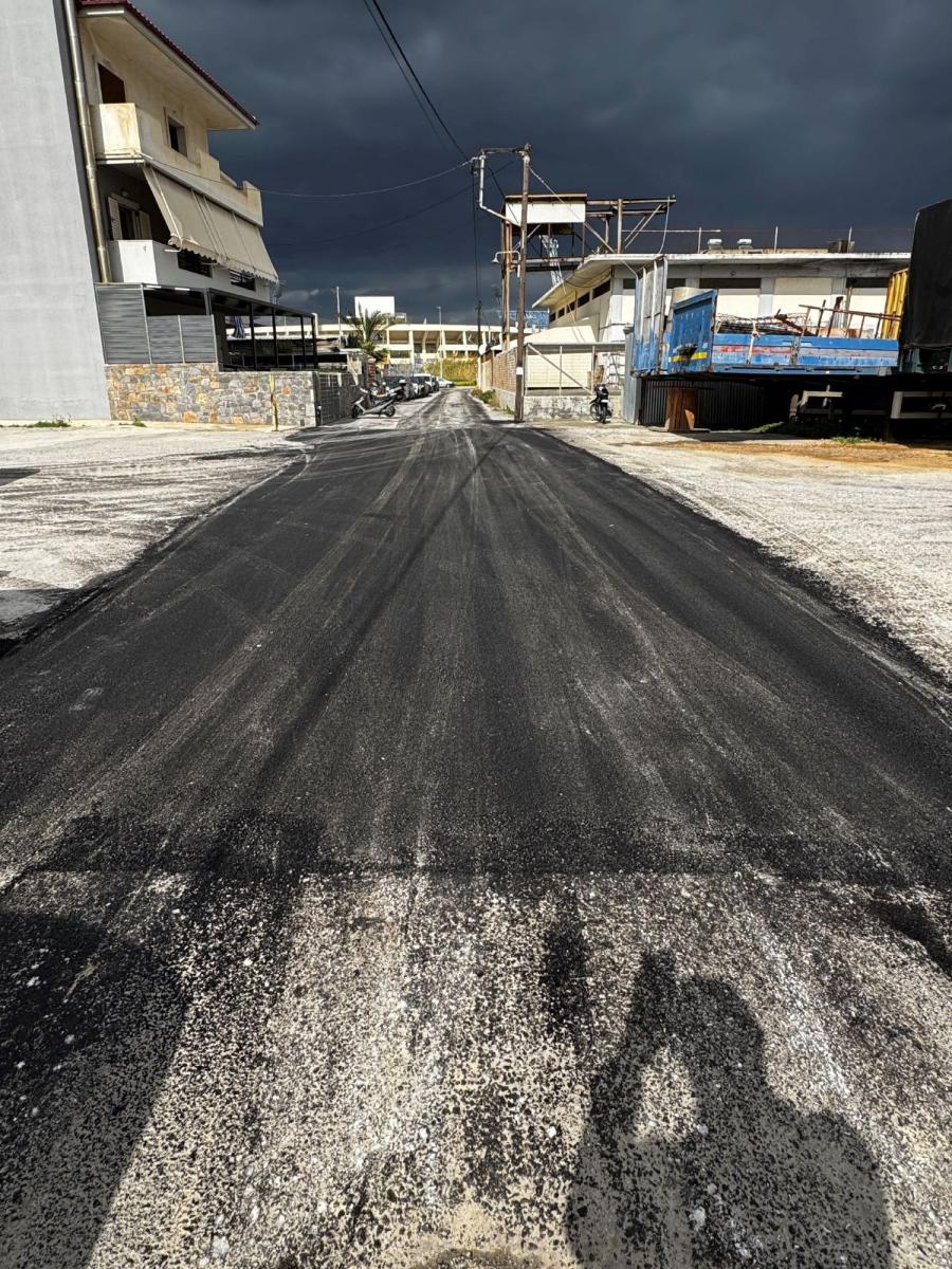 Σε εξέλιξη η «μάχη κατά της λακκούβας» στον Δήμο Ηρακλείου - Οριζόντιες παρεμβάσεις σε όλο τον αστικό ιστό - Εικόνες 8 Σε εξέλιξη η «μάχη κατά της λακκούβας» στον Δήμο Ηρακλείου - Οριζόντιες παρεμβάσεις σε όλο τον αστικό ιστό - Εικόνες