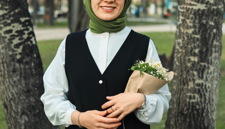 μετανάστρια