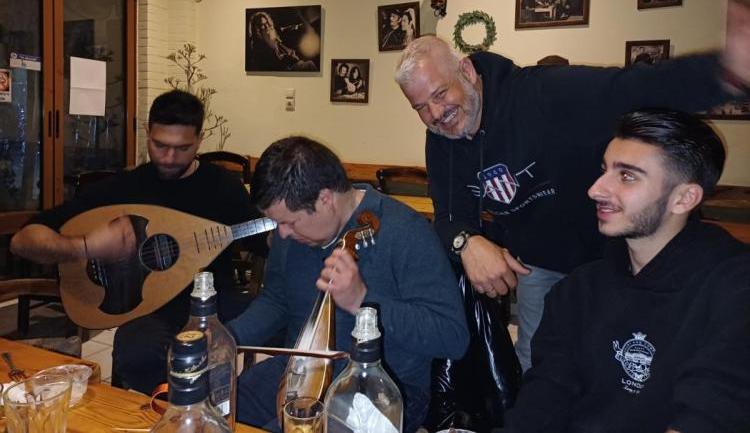 Μεσαρά: Η παρέα που θα μείνει αξέχαστη στην «Αγορά» με Μανώλη Κονταρό - Δείτε video's & φωτογραφίες