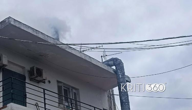 Κρήτη: Πυρκαγιά σε καμινάδα καταστήματος προκάλεσε συναγερμό - «Γέμισε» με καπνούς ο δρόμος!