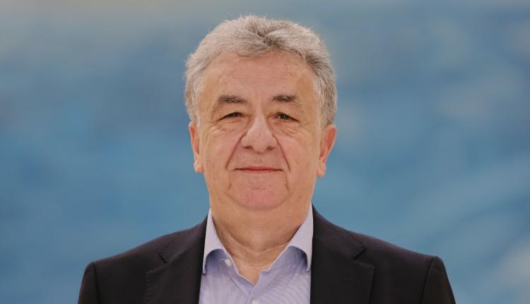 Σταύρος Αρναουτάκης