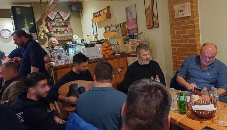 Μεσαρά: Η παρέα που θα μείνει αξέχαστη στην «Αγορά» με Μανώλη Κονταρό - Δείτε video's & φωτογραφίες