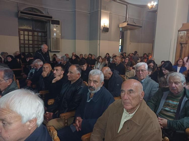 Τυμπάκι: Πλήθος πιστών στον Άγιο Τίτο για τα 12 Ευαγγέλια – Δέος και κατάνυξη για τα Άγια Πάθη