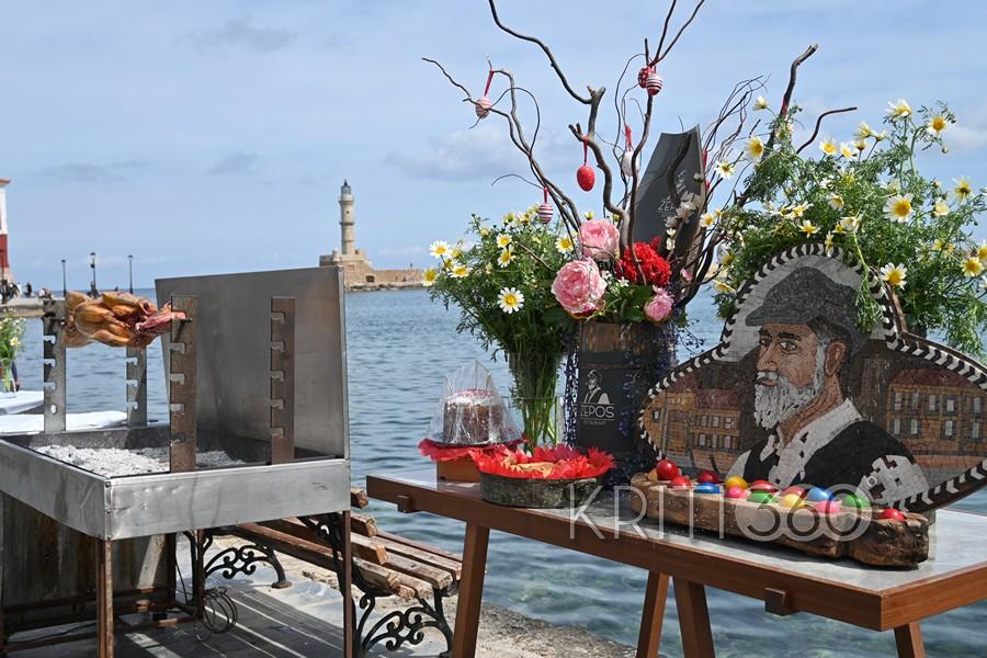 Χανιά: Οβελίας δίπλα στο κύμα – Το Ενετικό Λιμάνι «πλημμύρισε» από άρωμα Πάσχα (εικόνες) 6 Χανιά: Οβελίας δίπλα στο κύμα – Το Ενετικό Λιμάνι «πλημμύρισε» από άρωμα Πάσχα (εικόνες)