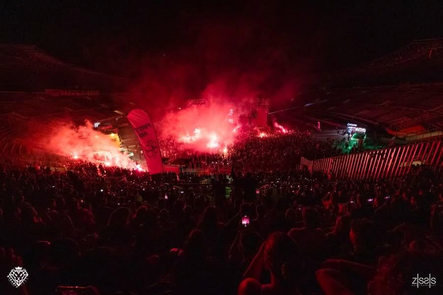 Παροξυσμός στο Ηράκλειο: Πάνω από 10.000 θεατές «βούλιαξαν» το Παγκρήτιο Στάδιο για τον ΛΕΞ! 7 Παροξυσμός στο Ηράκλειο: Πάνω από 10.000 θεατές «βούλιαξαν» το Παγκρήτιο Στάδιο για τον ΛΕΞ!