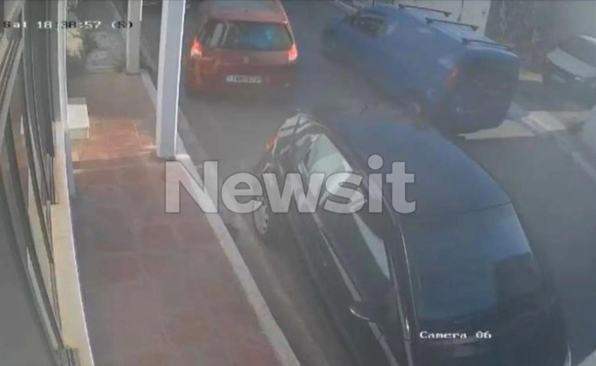 Γυναικοκτονία στην Κρήτη: Στο φως οι φωτογραφίες από το διαμέρισμα και το βαν του 43χρονου 12 Γυναικοκτονία στην Κρήτη: Στο φως οι φωτογραφίες από το διαμέρισμα και το βαν του 43χρονου