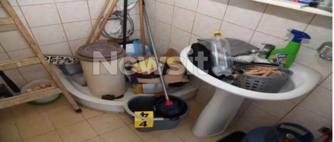 Γυναικοκτονία στην Κρήτη: Στο φως οι φωτογραφίες από το διαμέρισμα και το βαν του 43χρονου 7 Γυναικοκτονία στην Κρήτη: Στο φως οι φωτογραφίες από το διαμέρισμα και το βαν του 43χρονου