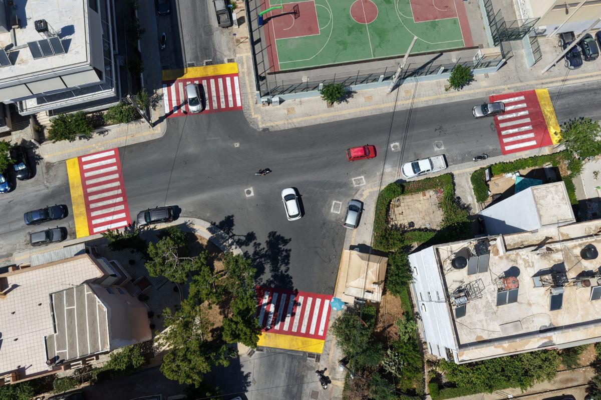 Μεταμορφώνονται οι δρόμοι στο Ηράκλειο: Αυτές είναι οι 27 υπερυψωμένες διαβάσεις πεζών - Τι πρέπει να κάνουν οι οδηγοί 5 Μεταμορφώνονται οι δρόμοι στο Ηράκλειο: Αυτές είναι οι 27 υπερυψωμένες διαβάσεις πεζών - Τι πρέπει να κάνουν οι οδηγοί