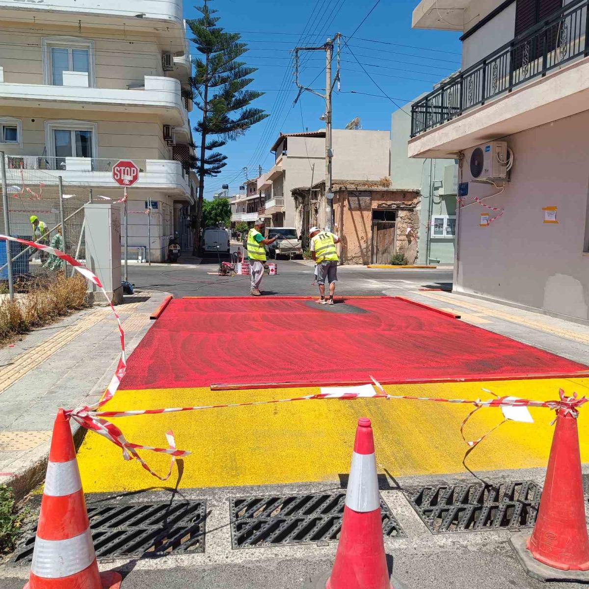 Μεταμορφώνονται οι δρόμοι στο Ηράκλειο: Αυτές είναι οι 27 υπερυψωμένες διαβάσεις πεζών - Τι πρέπει να κάνουν οι οδηγοί 4 Μεταμορφώνονται οι δρόμοι στο Ηράκλειο: Αυτές είναι οι 27 υπερυψωμένες διαβάσεις πεζών - Τι πρέπει να κάνουν οι οδηγοί