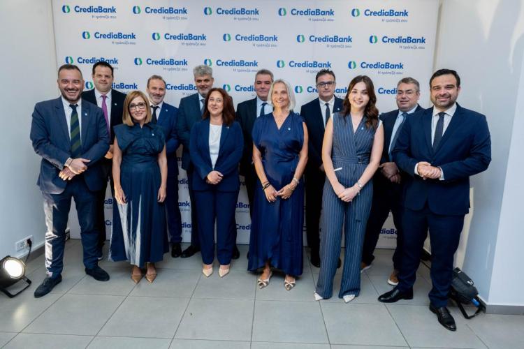 Εγκαίνια για το ανανεωμένο κατάστημα Νέας Εμπειρίας της CrediaBank στα Χανιά
