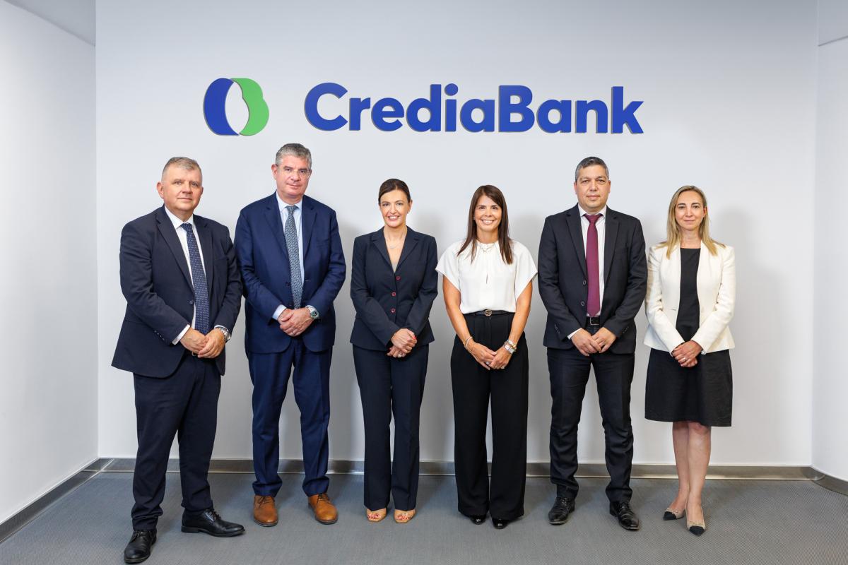 Η ΕΤΕπ και η CrediaBank ενώνουν δυνάμεις για τη στήριξη επενδύσεων στους τομείς της ασφάλειας και της άμυνας στην Ελλάδα 4 Η ΕΤΕπ και η CrediaBank ενώνουν δυνάμεις για τη στήριξη επενδύσεων στους τομείς της ασφάλειας και της άμυνας στην Ελλάδα
