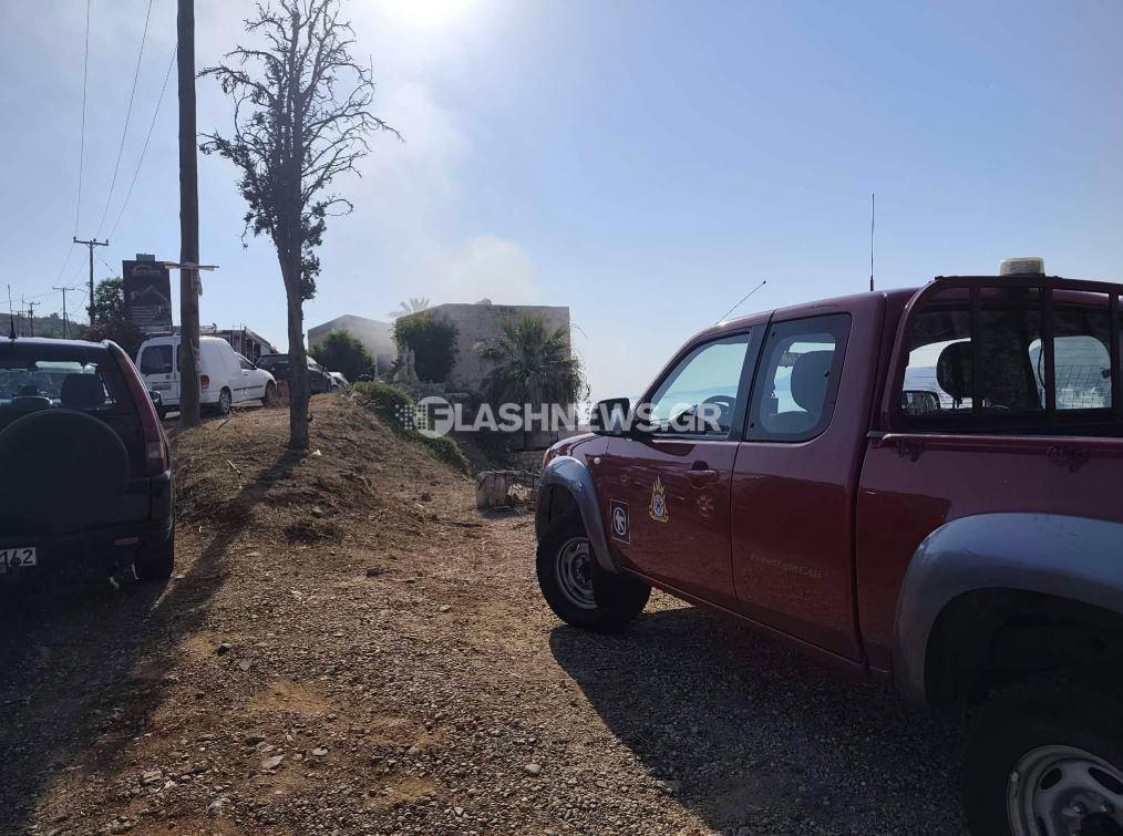 Κρήτη: Πυρκαγιά «τύλιξε» δύο οχήματα σε πάρκινγκ κατοικιών - Έγιναν στάχτη - Δείτε εικόνες 6 Κρήτη: Πυρκαγιά «τύλιξε» δύο οχήματα σε πάρκινγκ κατοικιών - Έγιναν στάχτη - Δείτε εικόνες