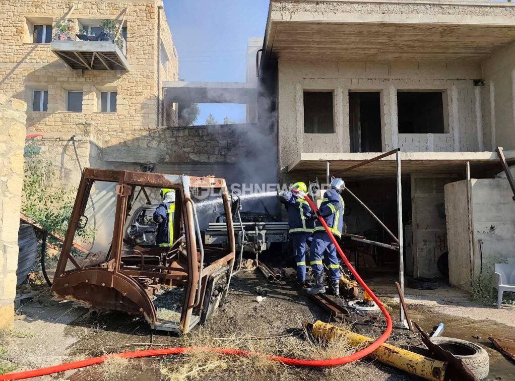 Κρήτη: Πυρκαγιά «τύλιξε» δύο οχήματα σε πάρκινγκ κατοικιών - Έγιναν στάχτη - Δείτε εικόνες 3 Κρήτη: Πυρκαγιά «τύλιξε» δύο οχήματα σε πάρκινγκ κατοικιών - Έγιναν στάχτη - Δείτε εικόνες