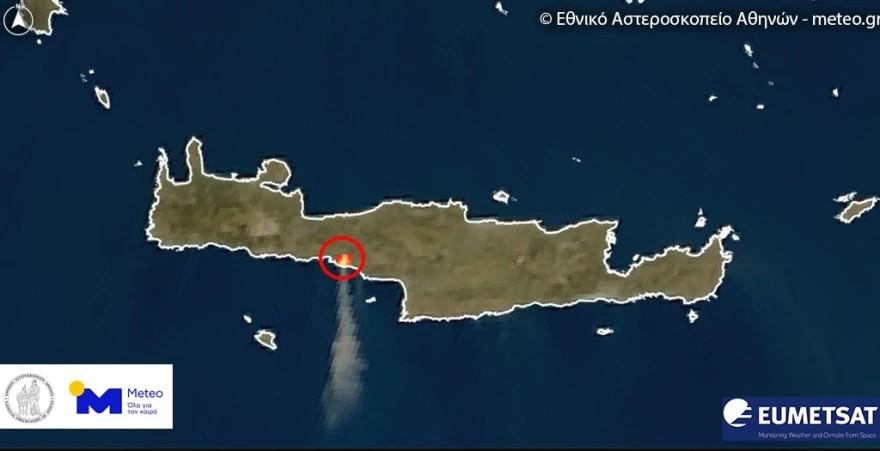 Φωτιές στο Νότιο Ρέθυμνο: Ορατός από τον δορυφόρο ο καπνός - Στα 100 χλμ. εκτείνεται το νέφος 4 Φωτιές στο Νότιο Ρέθυμνο: Ορατός από τον δορυφόρο ο καπνός - Στα 100 χλμ. εκτείνεται το νέφος