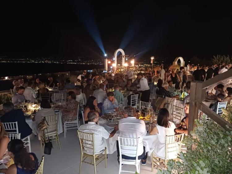 Ηράκλειο: O Γάμος του φετινού Καλοκαιριού στη Λυγαριά - Γνωστός Δικηγόρος παντρεύτηκε την εκλεκτή της καρδιάς του (Δείτε video & φωτογραφίες)