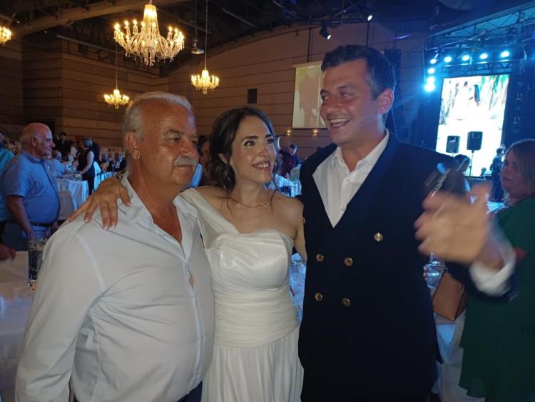 Ηράκλειο: Πλήθος κόσμου... σε μεγάλες χαρές για την Αντιπεριφερειάρχη Θεοδώρα Κουτεντάκη (Δείτε video και φωτογραφίες)
