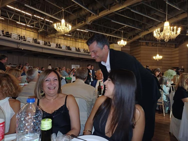 Ηράκλειο: Πλήθος κόσμου... σε μεγάλες χαρές για την Αντιπεριφερειάρχη Θεοδώρα Κουτεντάκη (Δείτε video και φωτογραφίες) 13 Ηράκλειο: Πλήθος κόσμου... σε μεγάλες χαρές για την Αντιπεριφερειάρχη Θεοδώρα Κουτεντάκη (Δείτε video και φωτογραφίες)