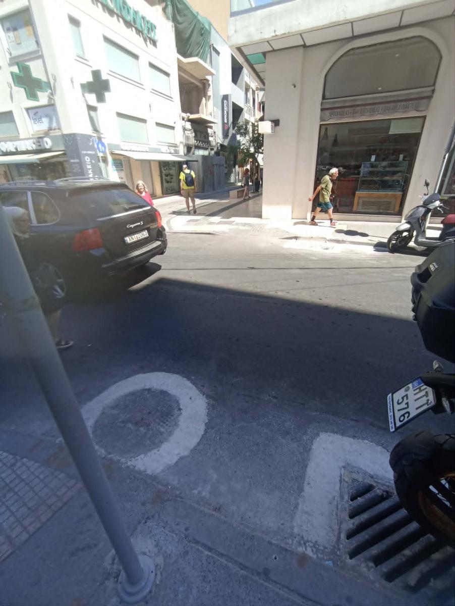 Ηράκλειο: «Εξαφανισμένες» διαβάσεις πεζών θέτουν σε κίνδυνο πολίτες και οδηγούς! - Δείτε εικόνες 6 Ηράκλειο: «Εξαφανισμένες» διαβάσεις πεζών θέτουν σε κίνδυνο πολίτες και οδηγούς! - Δείτε εικόνες
