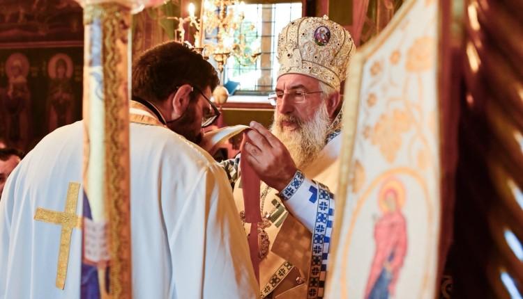 Με λαμπρότητα ο εορτασμός του Αγίου Μύρωνος στο Ηράκλειο – Χειροτονία νέου Πρεσβυτέρου από τον Αρχιεπίσκοπο Κρήτης 6 Με λαμπρότητα ο εορτασμός του Αγίου Μύρωνος στο Ηράκλειο – Χειροτονία νέου Πρεσβυτέρου από τον Αρχιεπίσκοπο Κρήτης