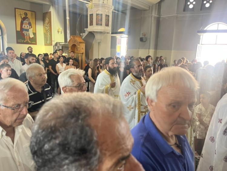 Ιστορικές στιγμές στο Τυμπάκι με την Τιμία Κάρα του Αγίου Τίτου – Τιμητική απονομή στον Μητροπολίτη Μακάριο 4 Ιστορικές στιγμές στο Τυμπάκι με την Τιμία Κάρα του Αγίου Τίτου – Τιμητική απονομή στον Μητροπολίτη Μακάριο