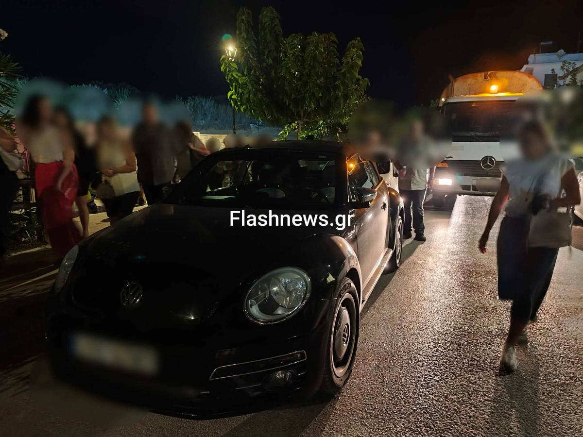 Κρήτη: Οδηγός «μπλόκαρε» απορριμματοφόρο – Οι θεατές βγήκαν από το θέατρο και το σήκωσαν με τα χέρια! 8 Κρήτη: Οδηγός «μπλόκαρε» απορριμματοφόρο – Οι θεατές βγήκαν από το θέατρο και το σήκωσαν με τα χέρια!