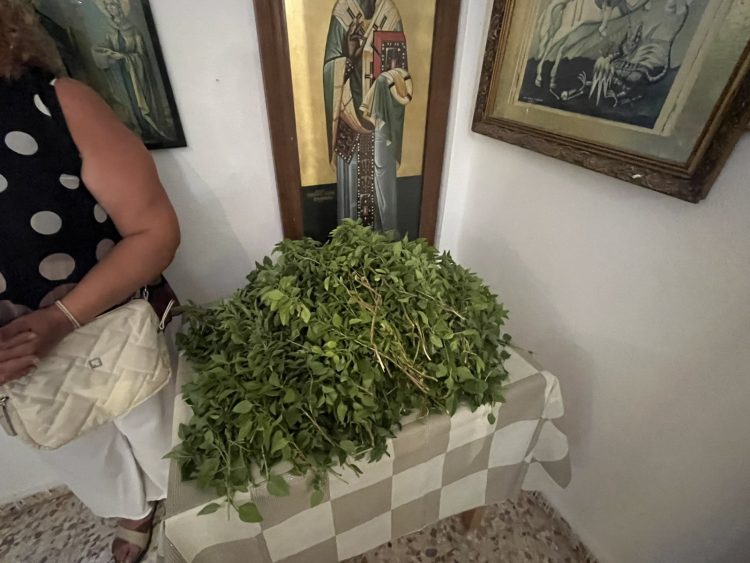 Με πλήθος πιστών ο Μέγας Εσπερινός στον Τίμιο Σταυρό Κλήματος (Δείτε video & φωτογραφίες)
