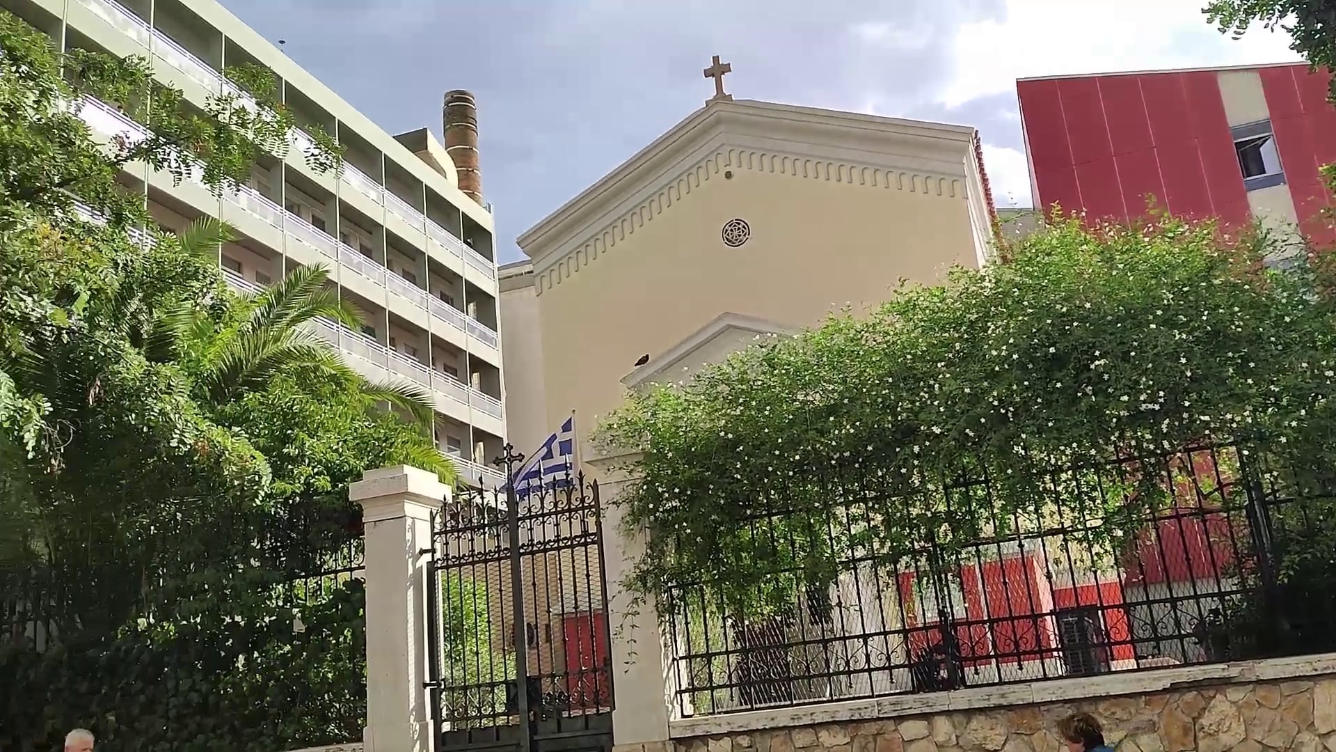 Γιώργος Μαζωνάκης: Το Iraklionews.gr στην οδό Καρνεάδου – Εικόνες και βίντεο από το επίμαχο ιατρείο 14 Γιώργος Μαζωνάκης: Το Iraklionews.gr στην οδό Καρνεάδου – Εικόνες και βίντεο από το επίμαχο ιατρείο