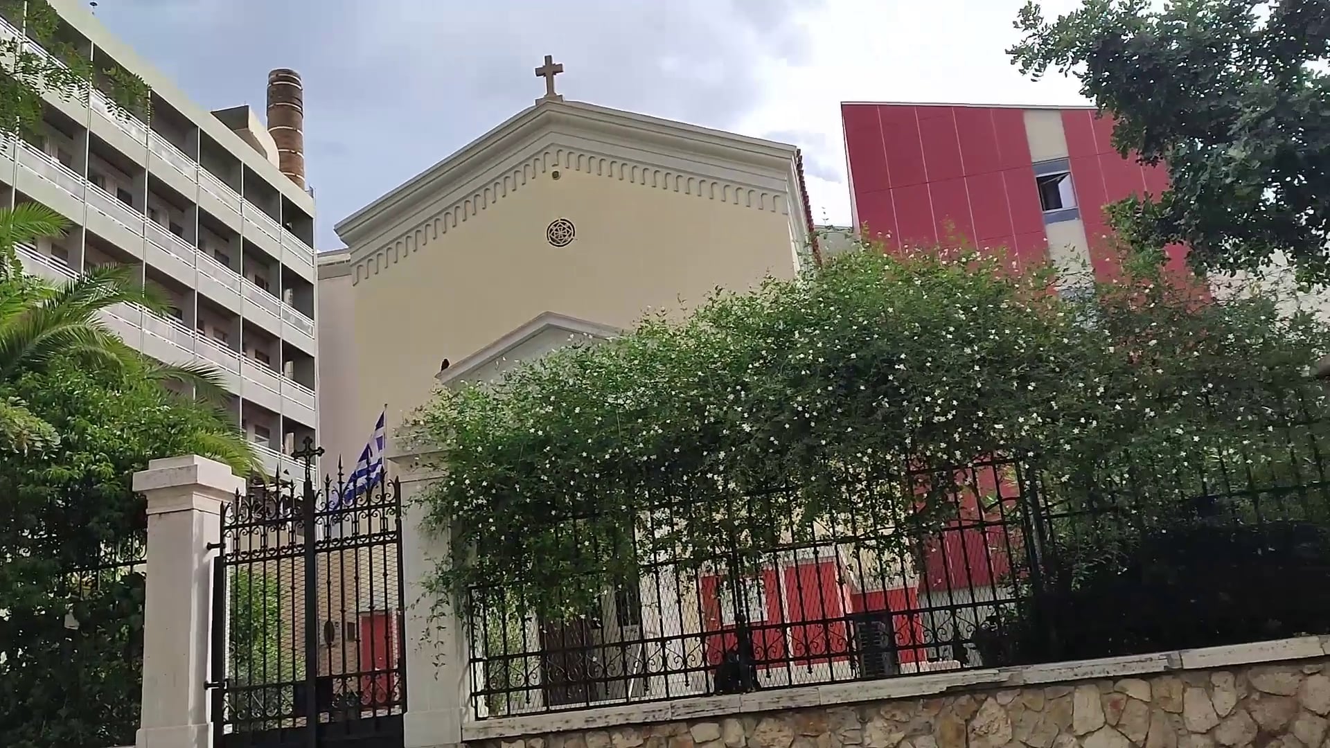 Γιώργος Μαζωνάκης: Το Iraklionews.gr στην οδό Καρνεάδου – Εικόνες και βίντεο από το επίμαχο ιατρείο 12 Γιώργος Μαζωνάκης: Το Iraklionews.gr στην οδό Καρνεάδου – Εικόνες και βίντεο από το επίμαχο ιατρείο