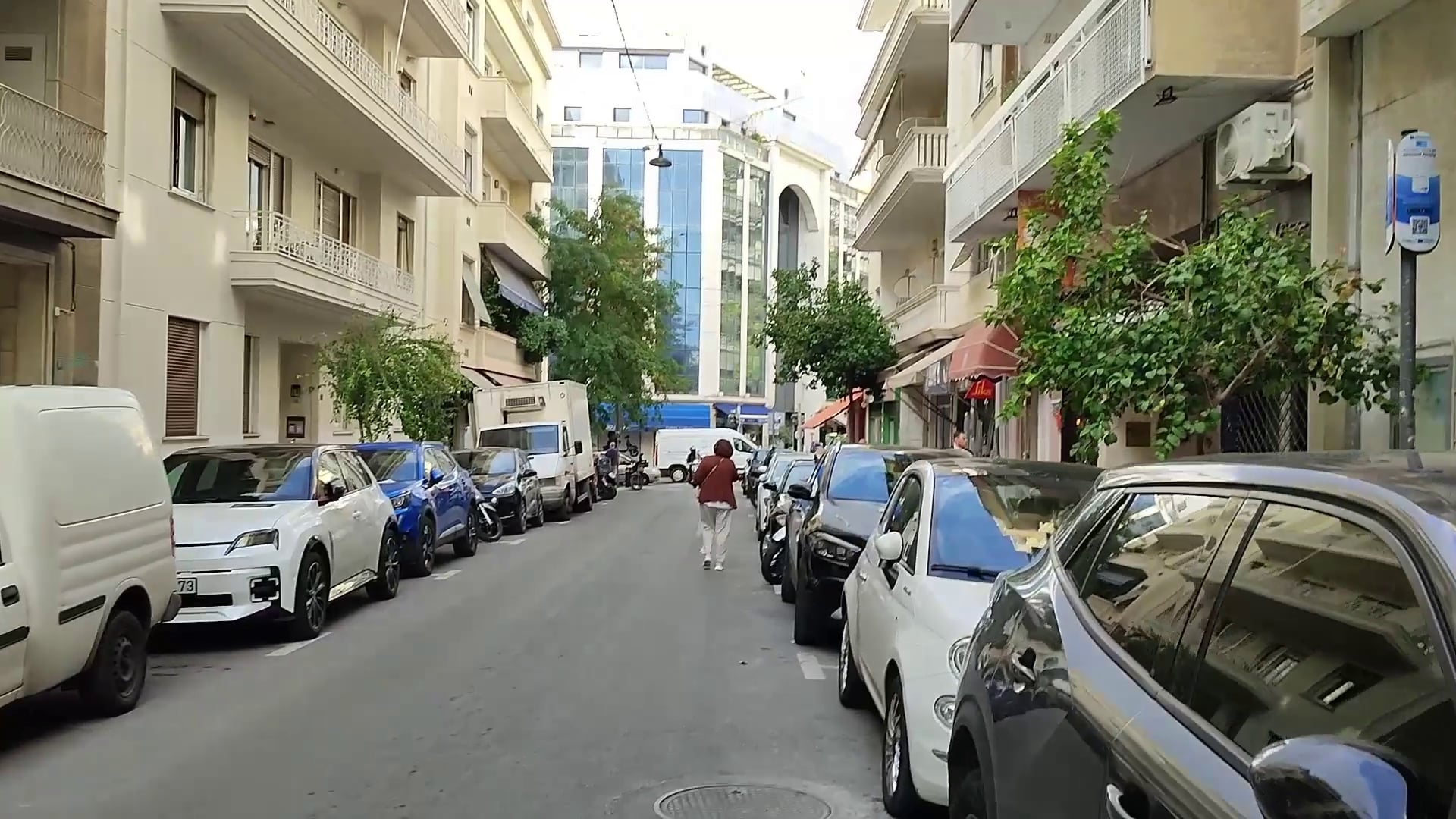 Γιώργος Μαζωνάκης: Το Iraklionews.gr στην οδό Καρνεάδου – Εικόνες και βίντεο από το επίμαχο ιατρείο 7 Γιώργος Μαζωνάκης: Το Iraklionews.gr στην οδό Καρνεάδου – Εικόνες και βίντεο από το επίμαχο ιατρείο